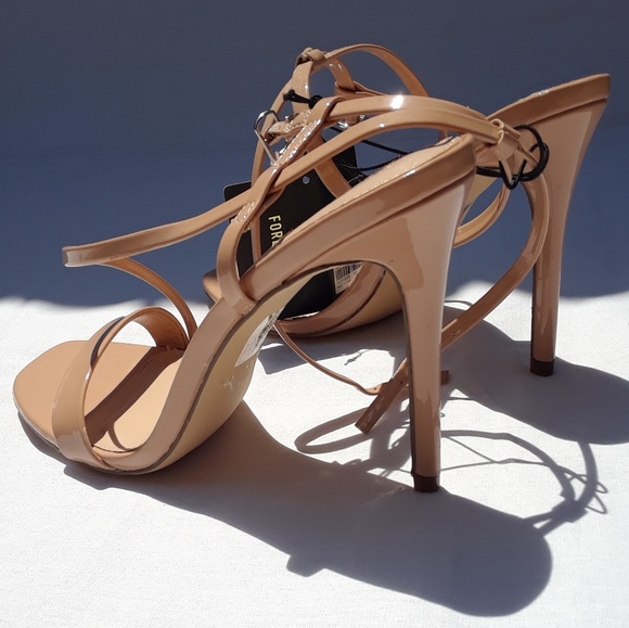 Forever 21 Cream Sandal Heels - Picture 2 of 4